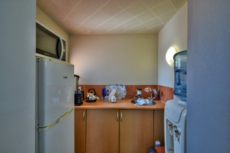 4 Bedroom Property for Sale in Woodhill Estate Gauteng