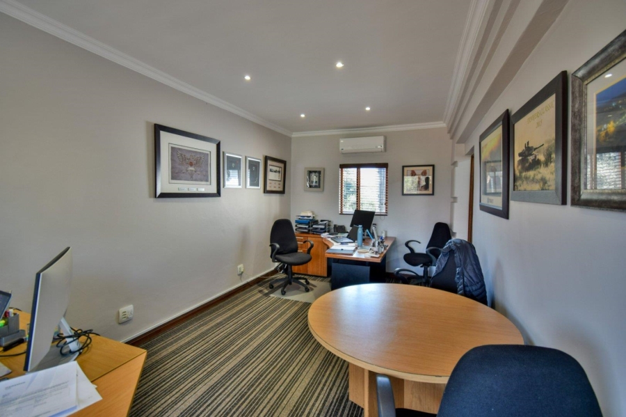 4 Bedroom Property for Sale in Woodhill Estate Gauteng