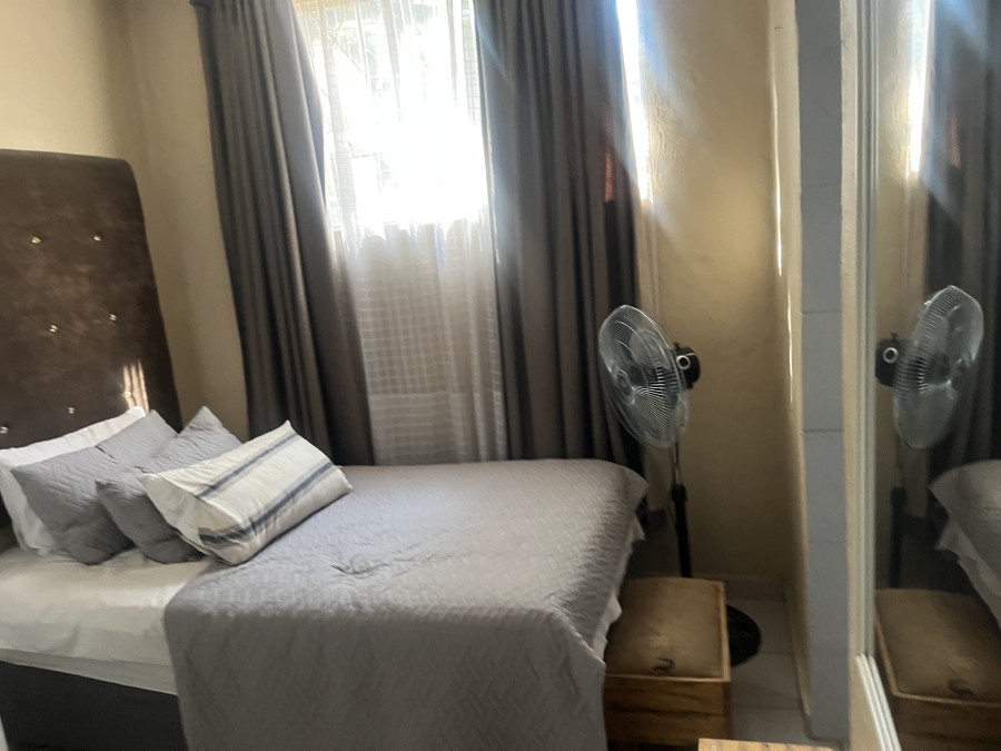 4 Bedroom Property for Sale in Glenvista Gauteng