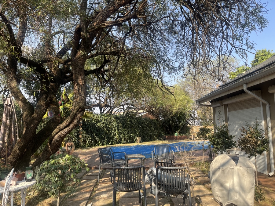 4 Bedroom Property for Sale in Glenvista Gauteng
