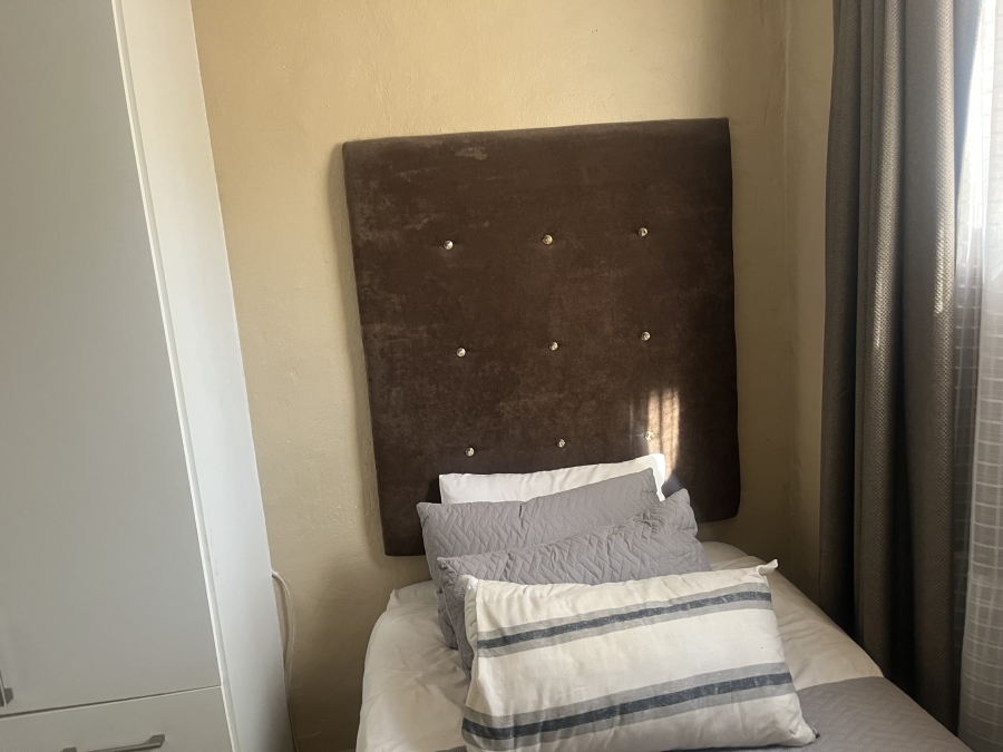 4 Bedroom Property for Sale in Glenvista Gauteng
