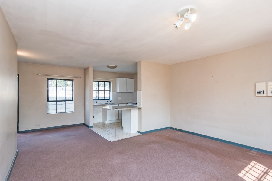 1 Bedroom Property for Sale in Helderkruin Gauteng