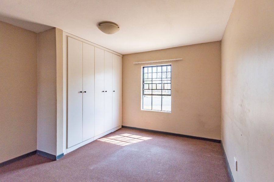 1 Bedroom Property for Sale in Helderkruin Gauteng