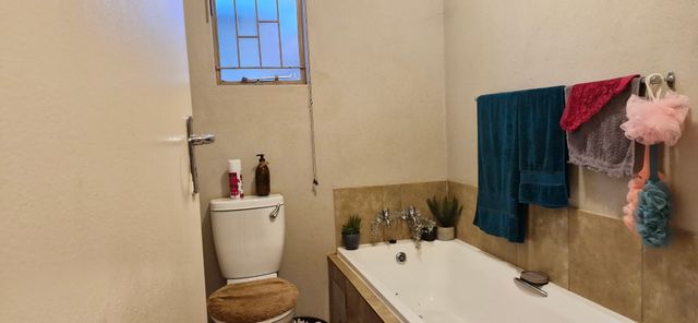 3 Bedroom Property for Sale in Gem Valley Gauteng