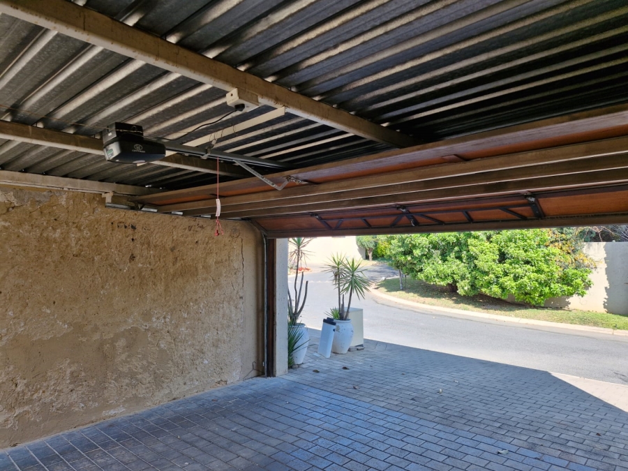 2 Bedroom Property for Sale in Barbeque Downs Gauteng