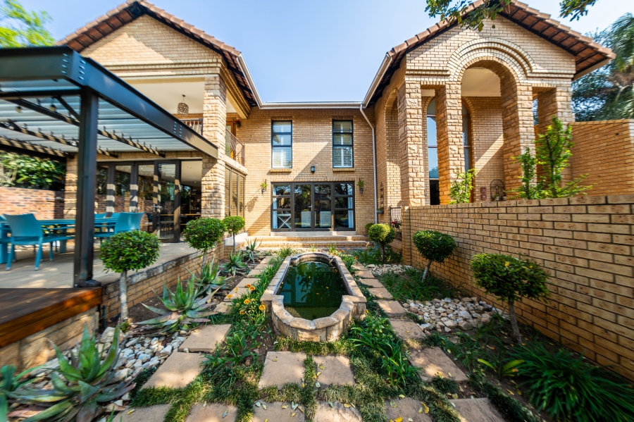 4 Bedroom Property for Sale in Eldoraigne Gauteng