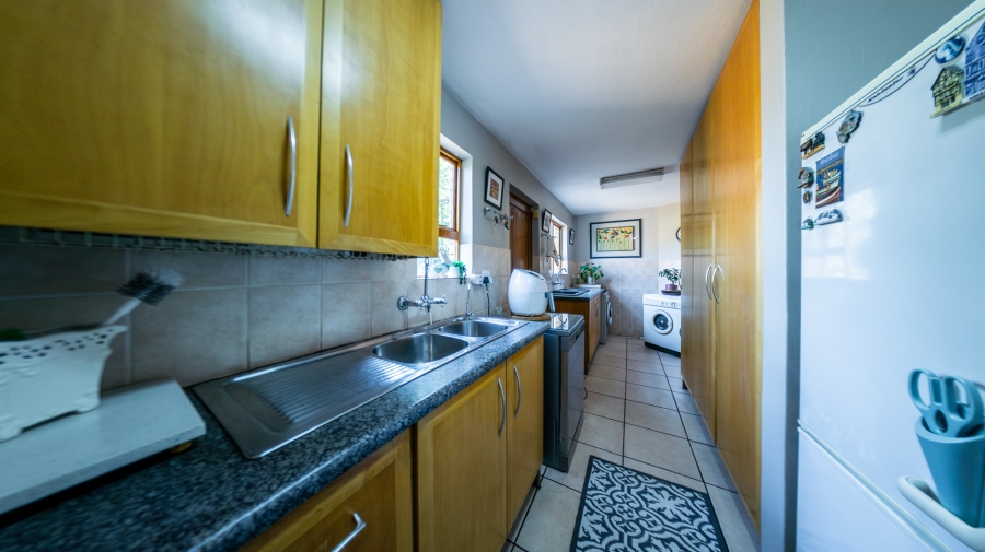 4 Bedroom Property for Sale in Eldoraigne Gauteng