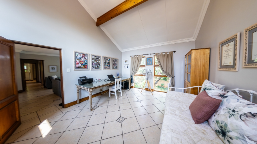 4 Bedroom Property for Sale in Eldoraigne Gauteng