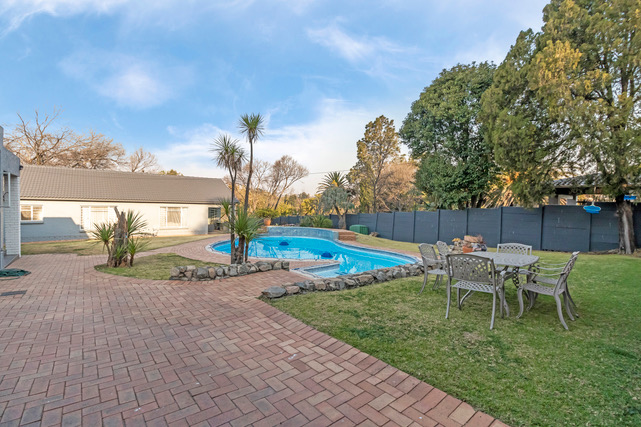 To Let 1 Bedroom Property for Rent in Pine Park Gauteng