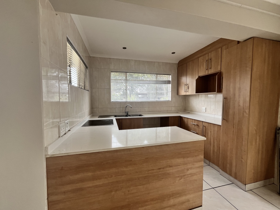 To Let 1 Bedroom Property for Rent in Pine Park Gauteng