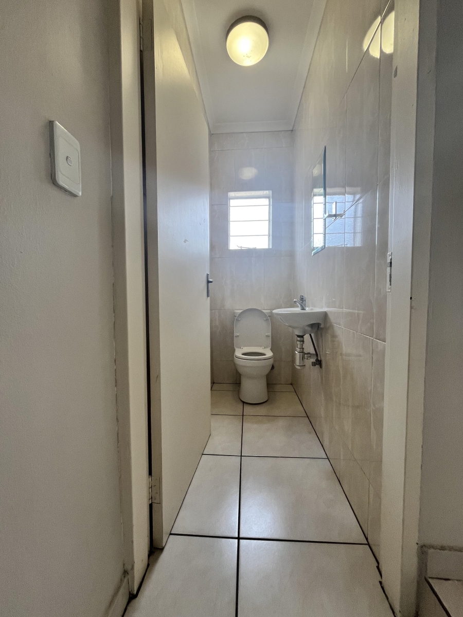 To Let 1 Bedroom Property for Rent in Pine Park Gauteng