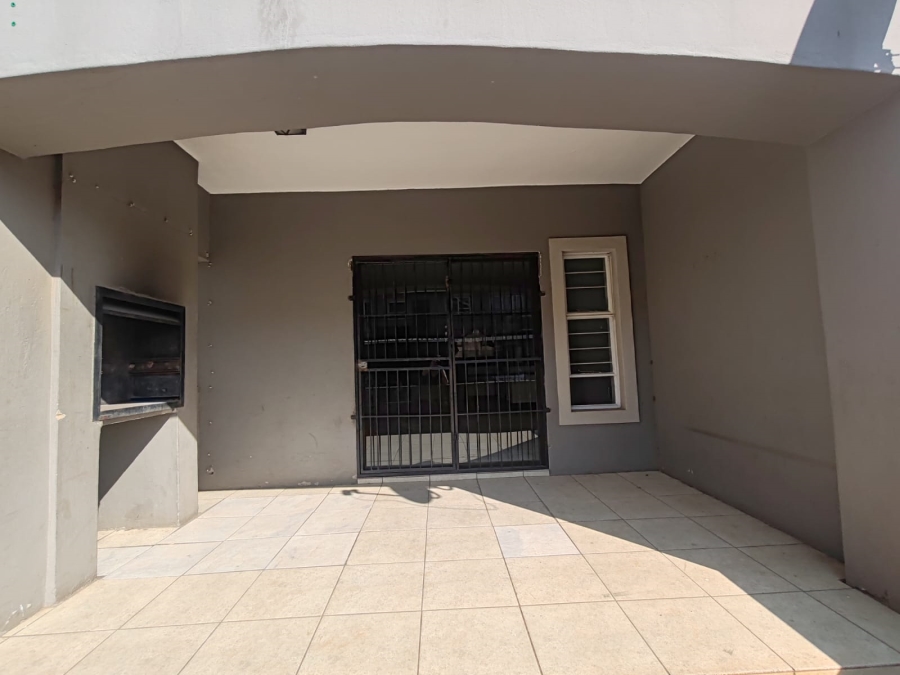 2 Bedroom Property for Sale in Brenthurst Gauteng