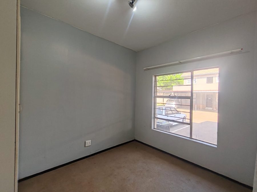 2 Bedroom Property for Sale in Brenthurst Gauteng