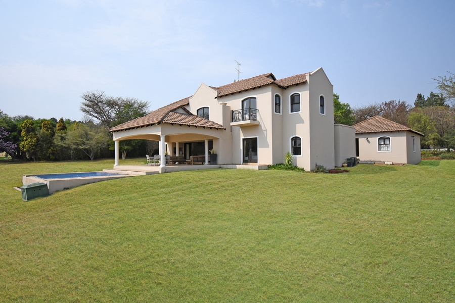 4 Bedroom Property for Sale in Blue Hills Country Estate Gauteng