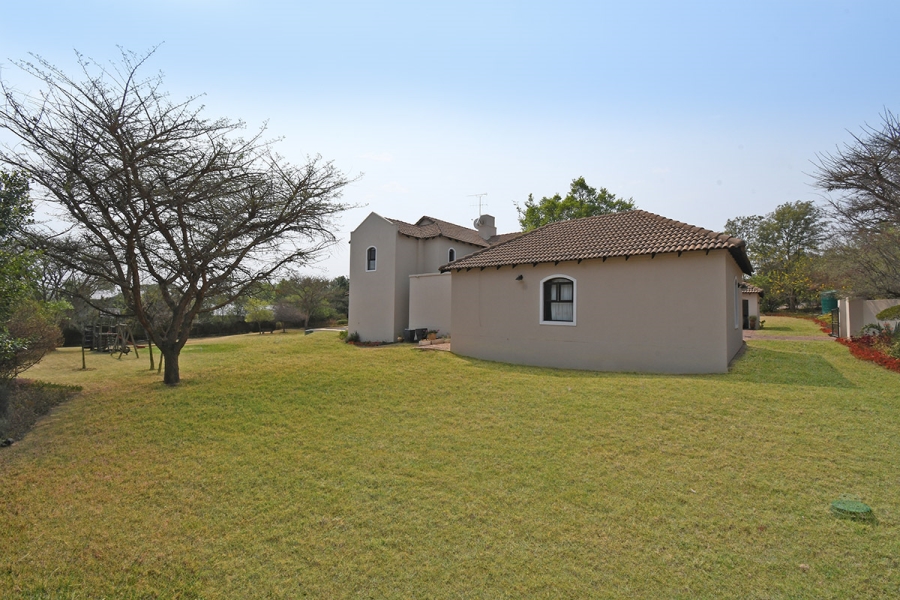 4 Bedroom Property for Sale in Blue Hills Country Estate Gauteng