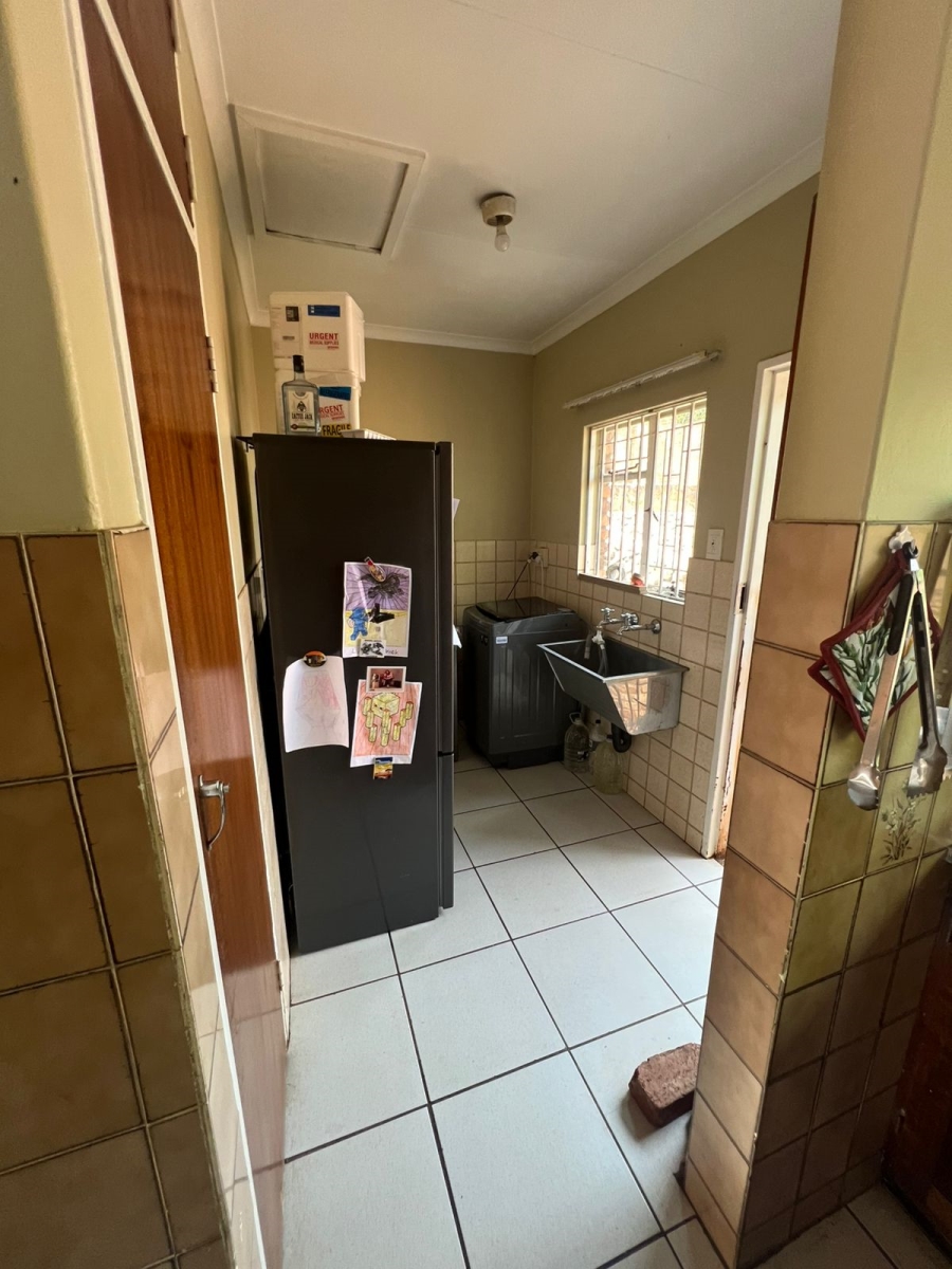 3 Bedroom Property for Sale in Garsfontein Gauteng