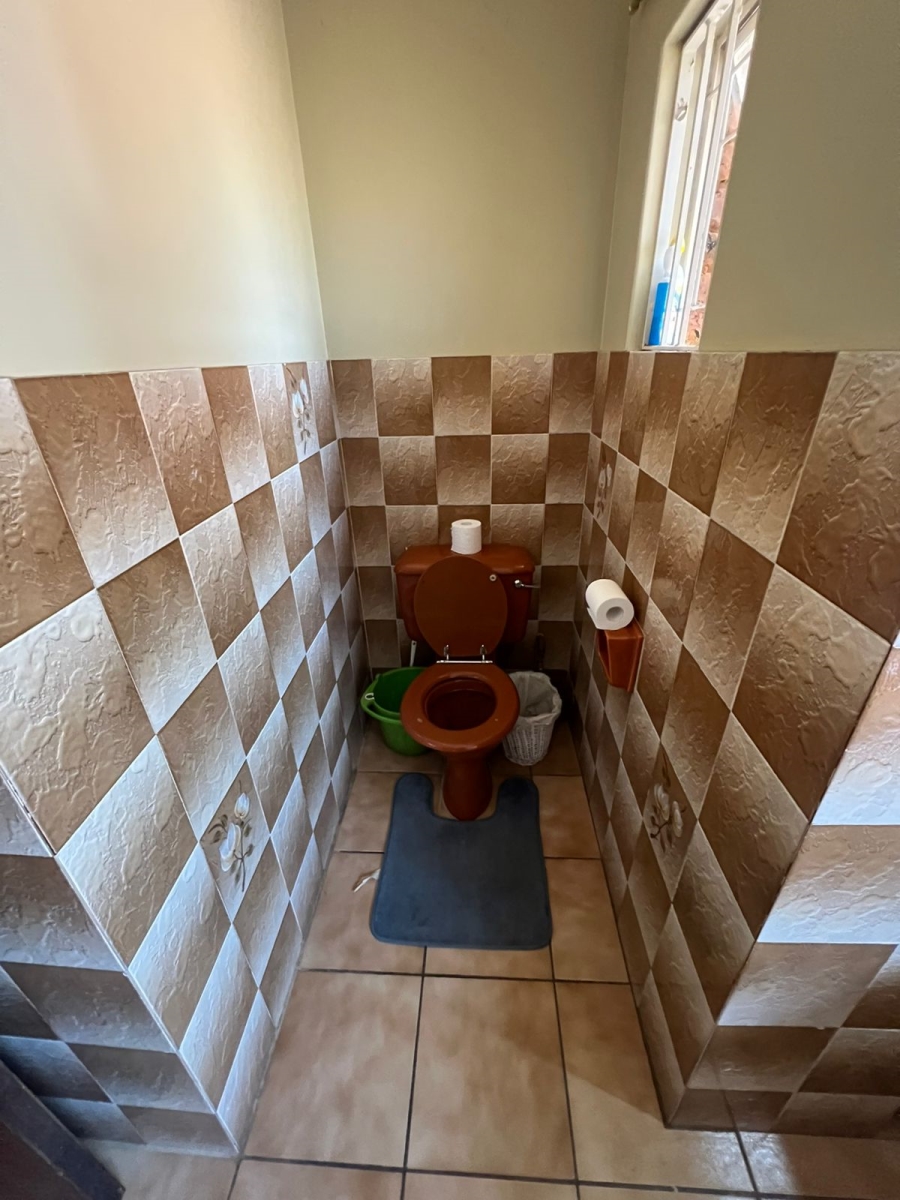3 Bedroom Property for Sale in Garsfontein Gauteng