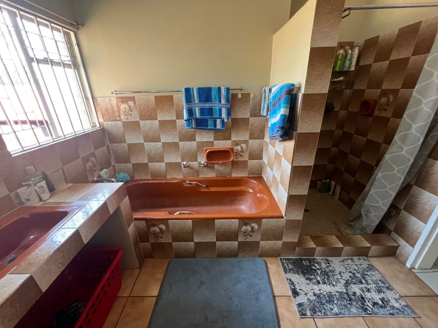 3 Bedroom Property for Sale in Garsfontein Gauteng