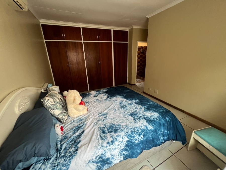 3 Bedroom Property for Sale in Garsfontein Gauteng