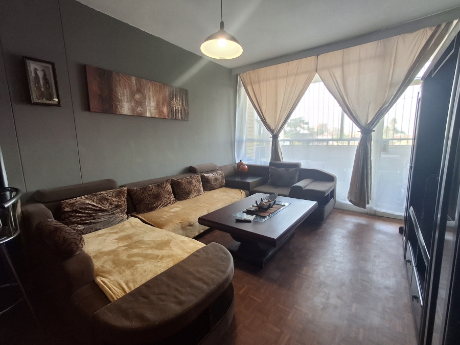 2 Bedroom Property for Sale in Lorentzville Gauteng