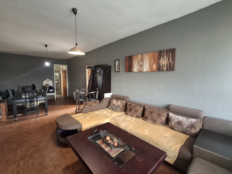2 Bedroom Property for Sale in Lorentzville Gauteng