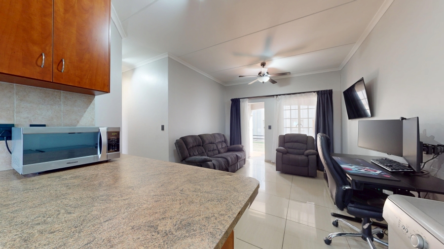 3 Bedroom Property for Sale in Parkhaven Gauteng