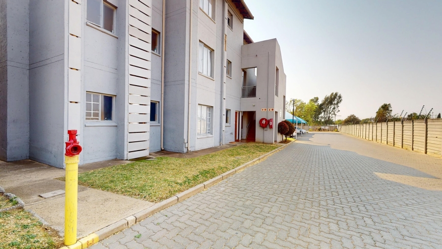 3 Bedroom Property for Sale in Parkhaven Gauteng