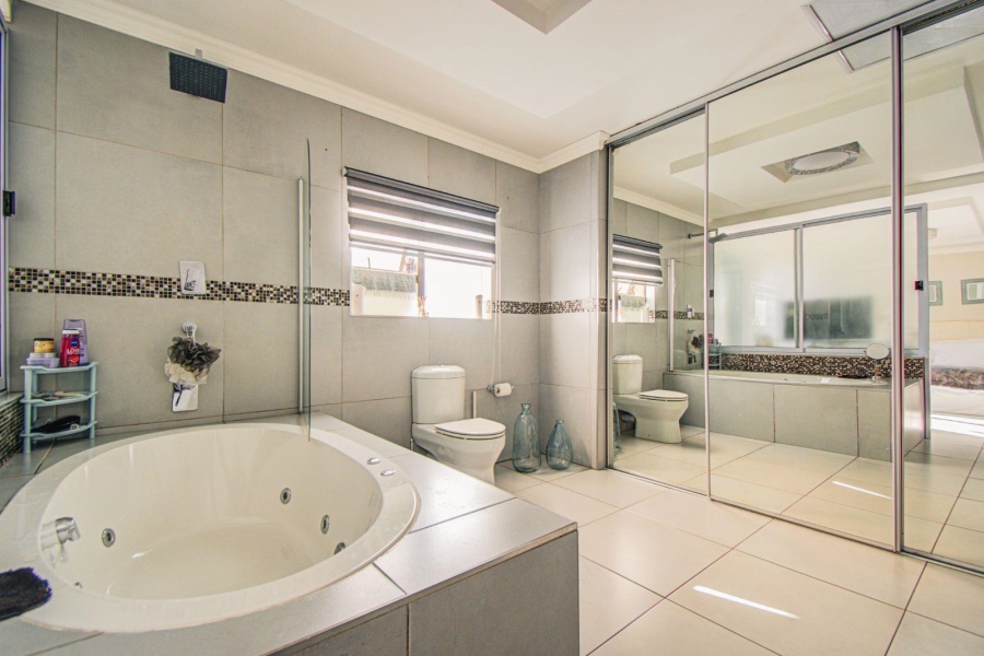 9 Bedroom Property for Sale in Bedfordview Gauteng