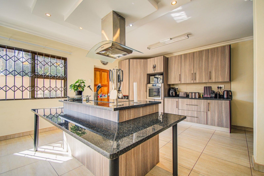 9 Bedroom Property for Sale in Bedfordview Gauteng