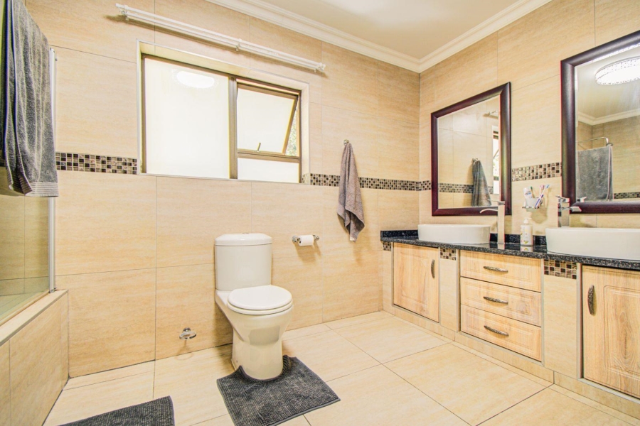 9 Bedroom Property for Sale in Bedfordview Gauteng
