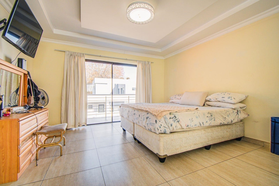 9 Bedroom Property for Sale in Bedfordview Gauteng