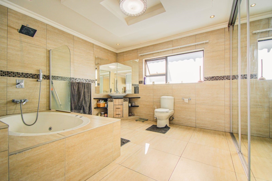 9 Bedroom Property for Sale in Bedfordview Gauteng