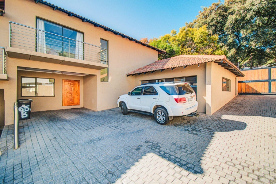 9 Bedroom Property for Sale in Bedfordview Gauteng