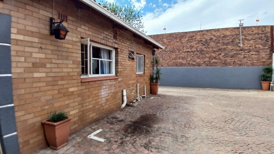 Commercial Property for Sale in Vanderbijlpark CW 2 Gauteng