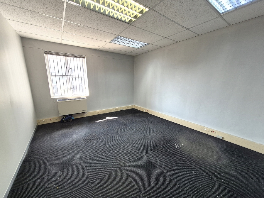To Let commercial Property for Rent in Hyde Park Gauteng