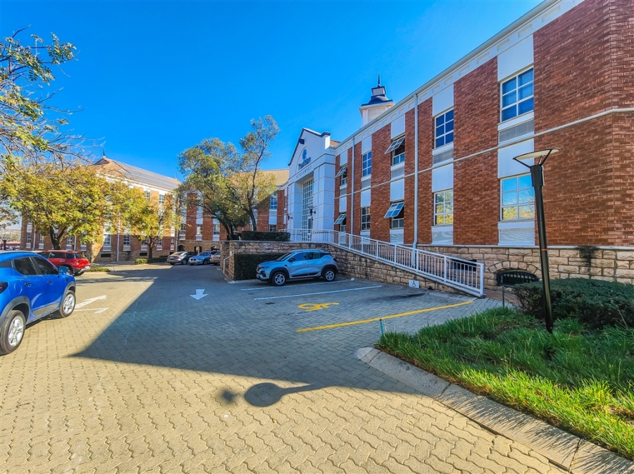 To Let commercial Property for Rent in Fourways Gauteng