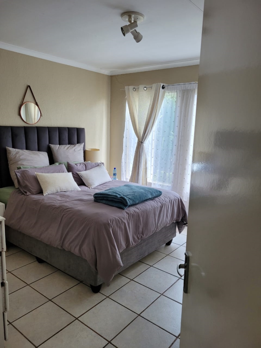 To Let 2 Bedroom Property for Rent in Radiokop Gauteng