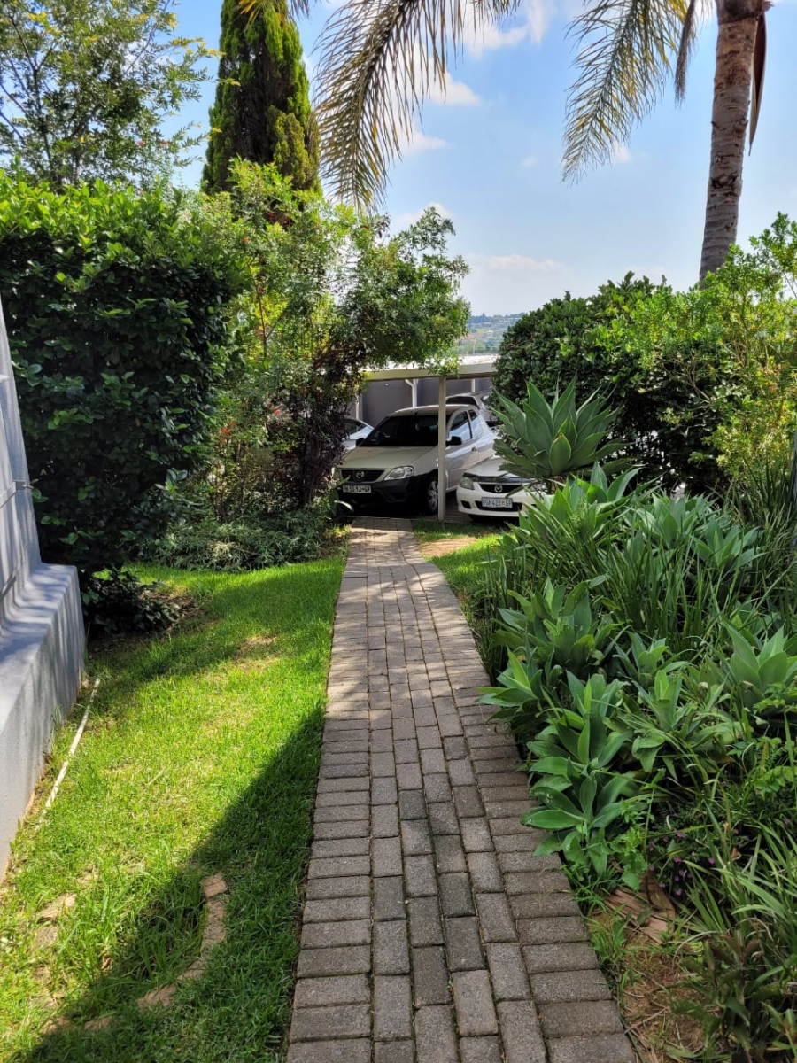 To Let 2 Bedroom Property for Rent in Radiokop Gauteng