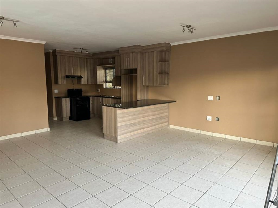 To Let 2 Bedroom Property for Rent in Lambton Gauteng