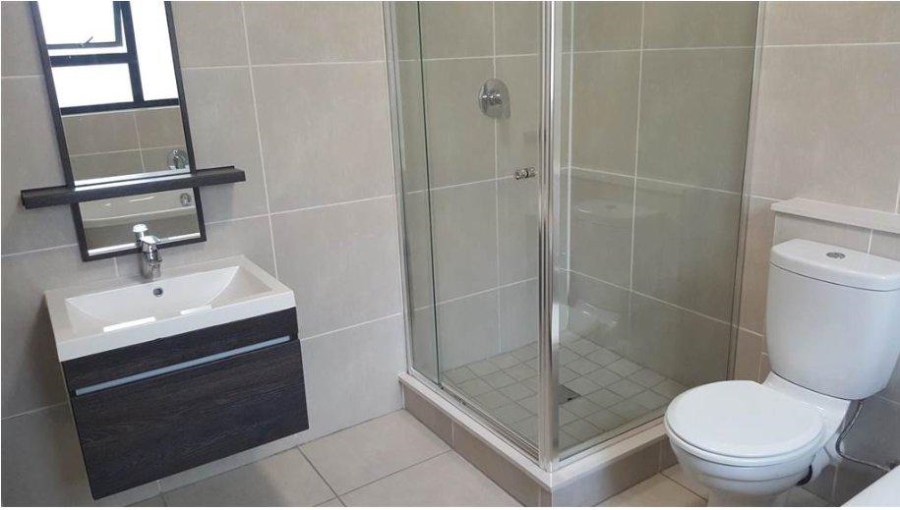 To Let 3 Bedroom Property for Rent in Petervale Gauteng