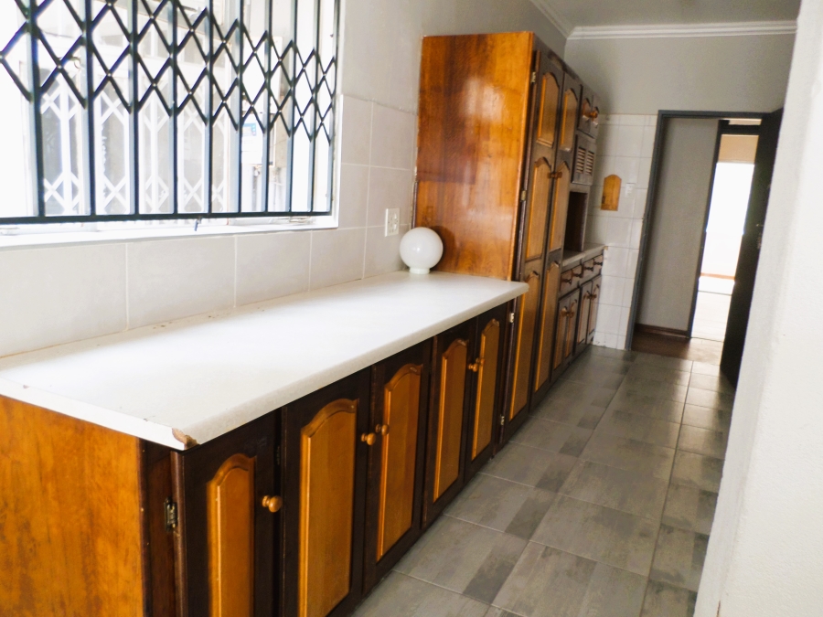 To Let 3 Bedroom Property for Rent in Knoppieslaagte Gauteng