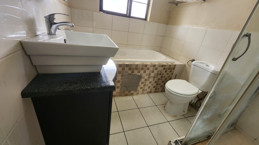 To Let 2 Bedroom Property for Rent in Noordwyk Gauteng