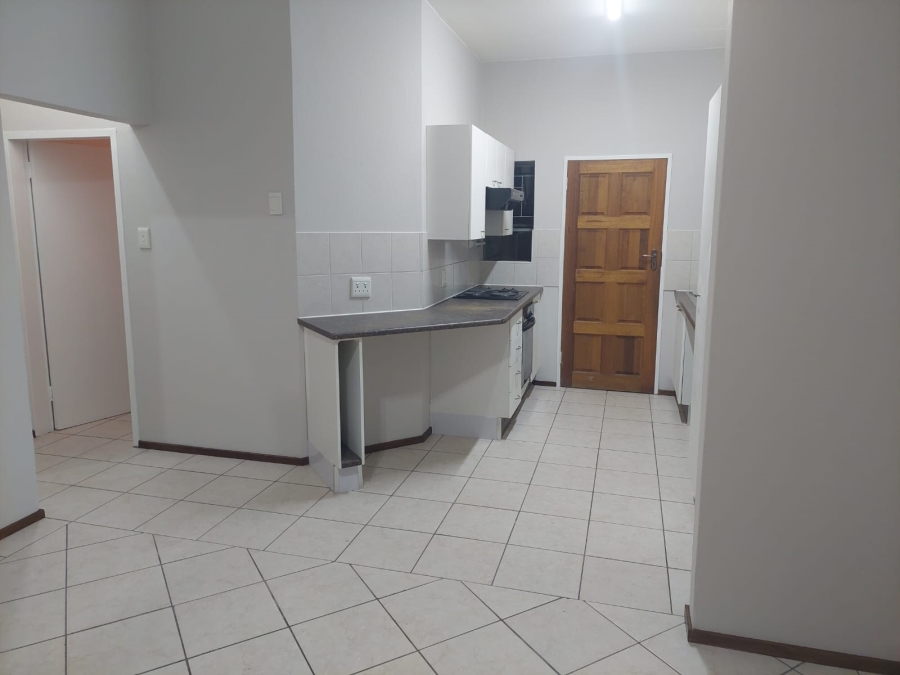 2 Bedroom Property for Sale in Roodekrans Gauteng