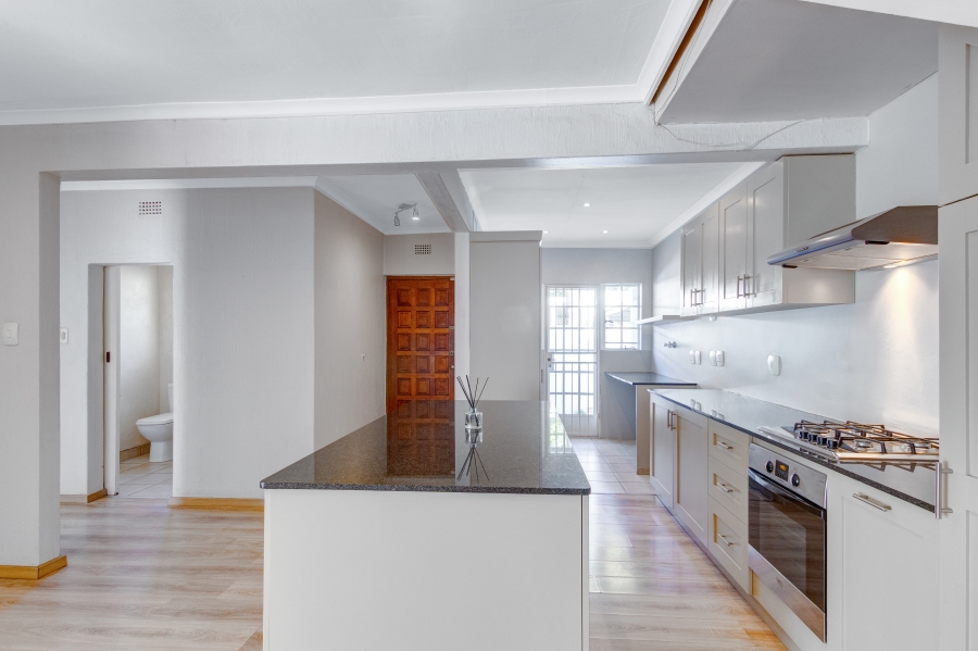 2 Bedroom Property for Sale in Magaliessig Gauteng