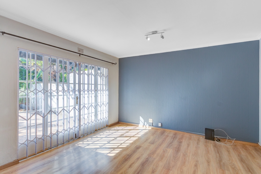 2 Bedroom Property for Sale in Magaliessig Gauteng