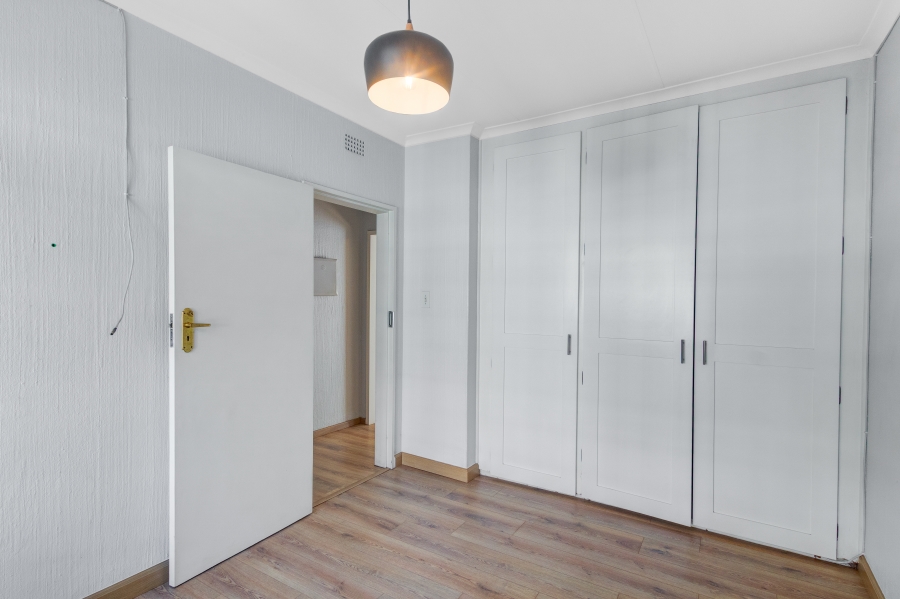 2 Bedroom Property for Sale in Magaliessig Gauteng