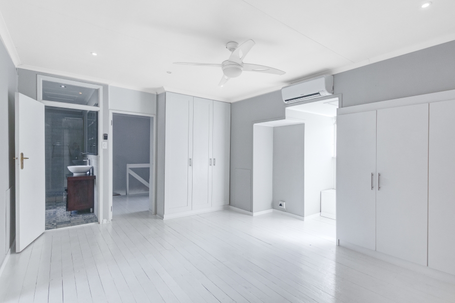 2 Bedroom Property for Sale in Magaliessig Gauteng