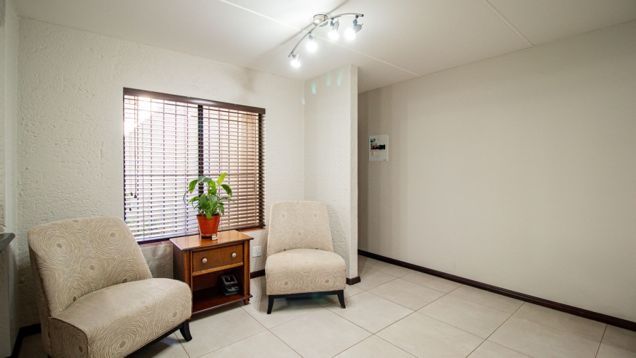 2 Bedroom Property for Sale in Oriel Gauteng