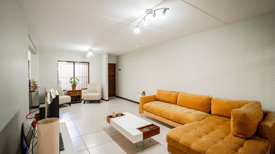 2 Bedroom Property for Sale in Oriel Gauteng