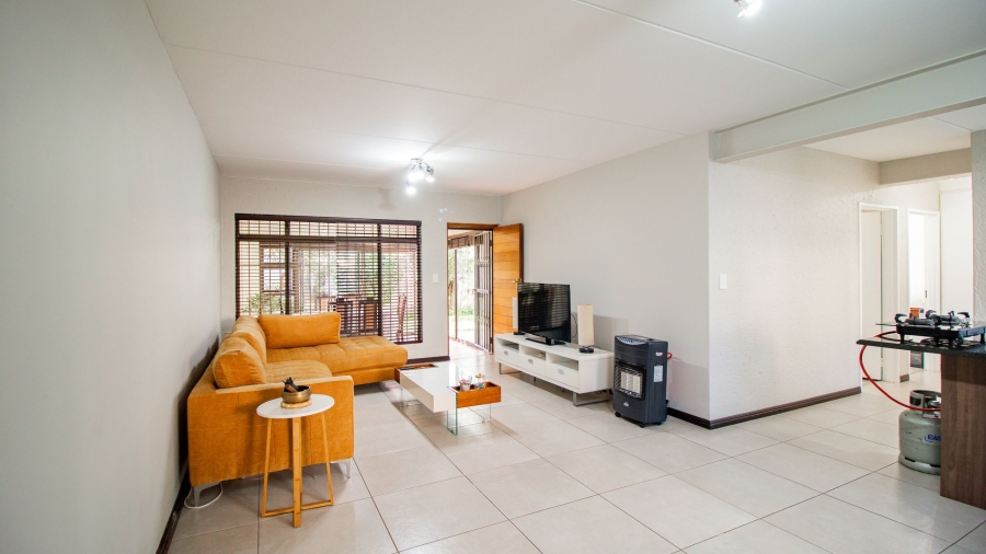2 Bedroom Property for Sale in Oriel Gauteng